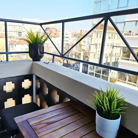 Apartament Bijou - Noble Area & Free Parking *