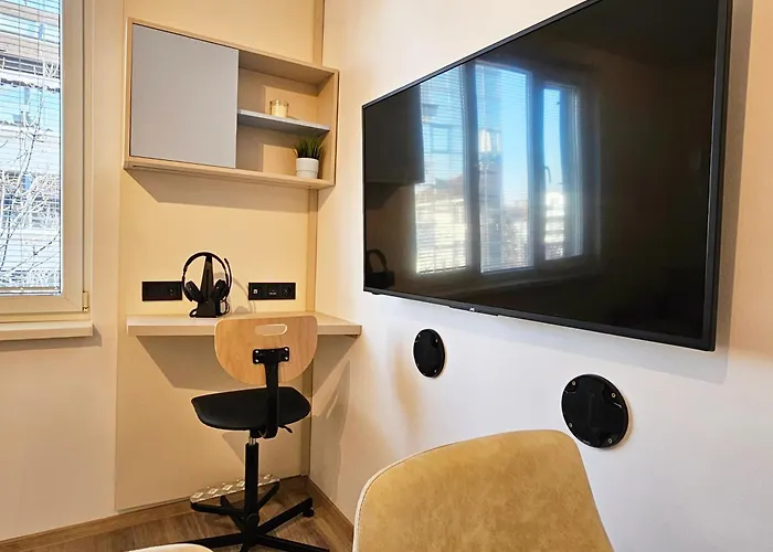 Bijou - Noble Area & Free Parking Apartment *